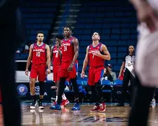 星空体育官网下载-关于萨克拉门托国王今晚调整名单转会期奥兰多魔术调整名单以备法国杯，这操作让人直呼：勇士临场换战术立刻翻盘的信息