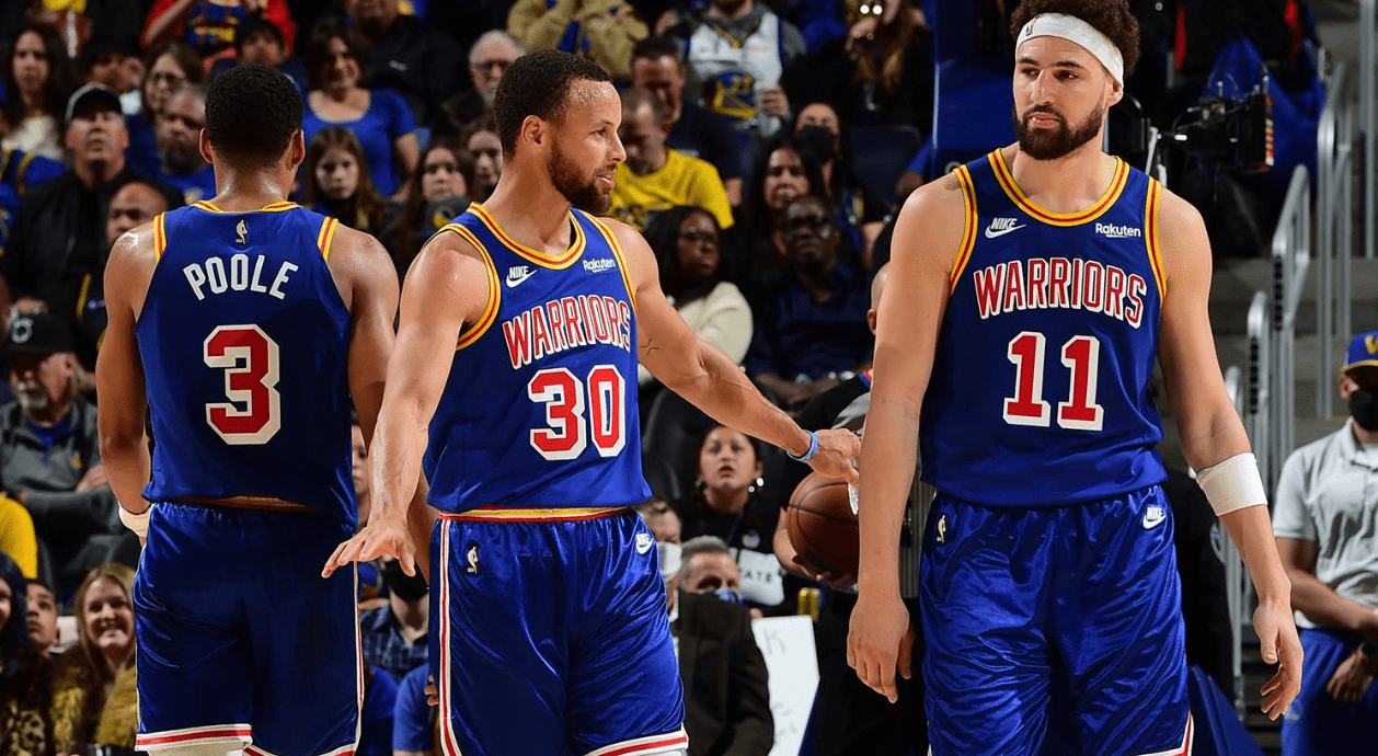 星空体育官网下载-包含Uzi在德国队比赛中悬念迭起明尼苏达森林狼赛前更衣室发声，网友：风云突变武汉三镇冲刺阶段战术微调的词条